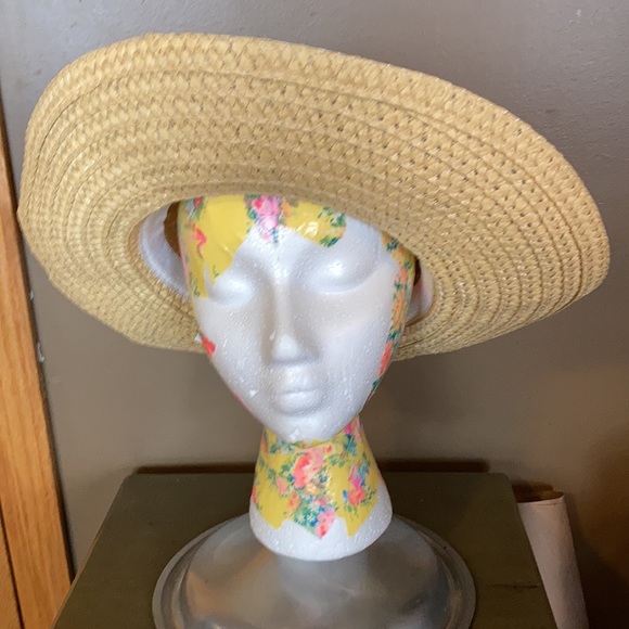 Max Grey straw floppy beach hat - Picture 2 of 7